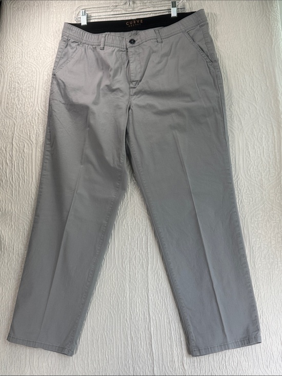Curve Appeal Pants - Curve Straight Leg Pants in Light Gray — Classic Everyday Staple